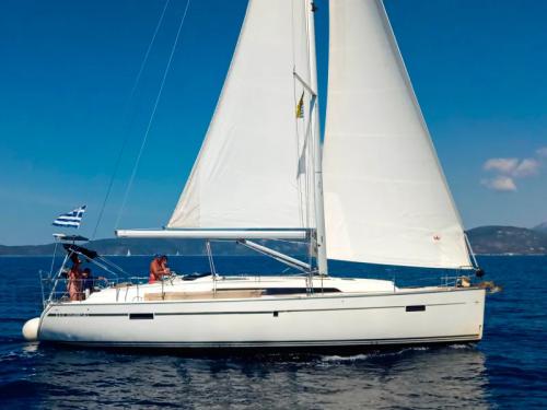 Yacht Bavaria 41 available for charter in Agia Effimia