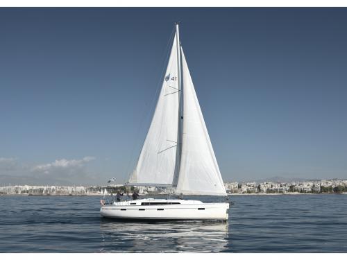 Sailing yacht Bavaria 41 Cruiser for rent in Athens