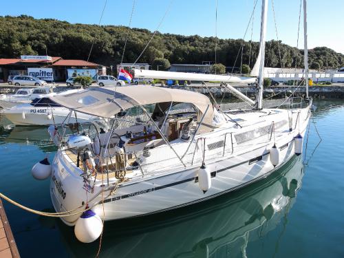 Segelyacht Bavaria 41 Cruiser Yachtcharter in Marina Veruda