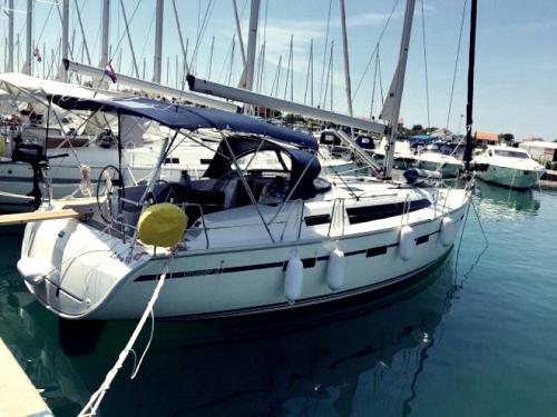 Yacht Bavaria 41 Cruiser for rent in Sukosan Bibinje