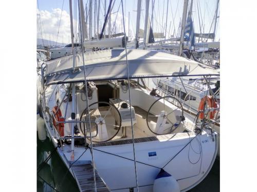 Yacht Bavaria 41 Cruiser for rent in Lefkas