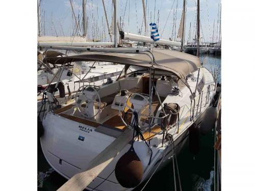 Sailing yacht Bavaria 41 Cruiser for rent in Alimos Marina Kalamaki