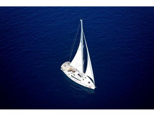 Yacht Bavaria 41 Cruiser available for charter in Murter