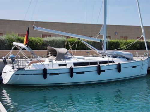 Yacht Bavaria 41 Cruiser available for charter in Seget