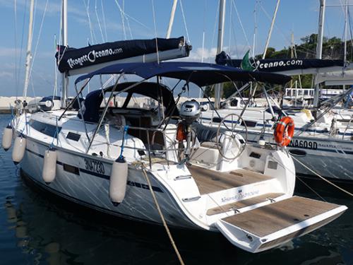 Sailing boat Bavaria 41 Cruiser available for charter in Procida Marina