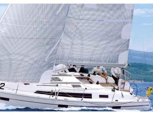 Sailing yacht Bavaria 41 Cruiser available for charter in Trogir