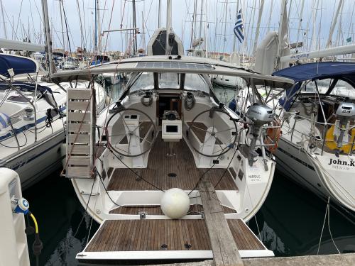 Sailing boat Bavaria 41 Cruiser for charter in Lefkas Marina