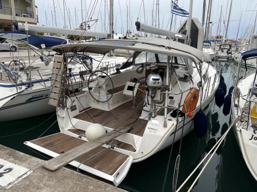 Sailing yacht Bavaria 41 Cruiser for hire in Lefkas