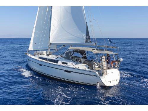 Sailing boat Bavaria 41 Cruiser available for charter in Lefkas