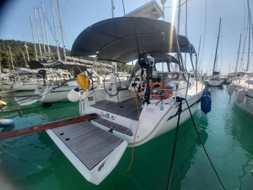 Segelyacht Bavaria 41 Cruiser chartern in Marina Zenta