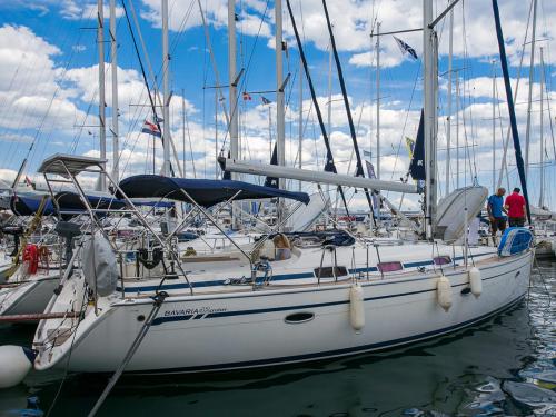 Segelyacht Bavaria 42 Cruiser Yachtcharter in Split