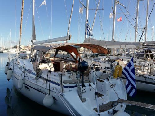 Sailing yacht Bavaria 42 Cruiser for rent in Athens