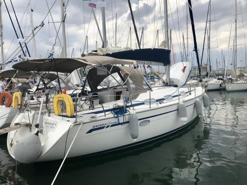 Sailing yacht Bavaria 42 Cruiser for rent in Lavrio