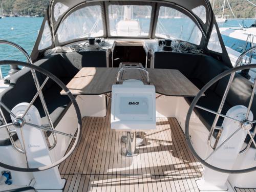 Segelboot Bavaria 42 Cruiser chartern in Yes Marina