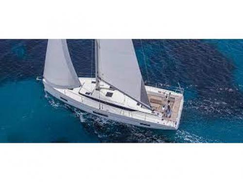 Segelyacht Bavaria 42 Cruiser Yachtcharter in Athen