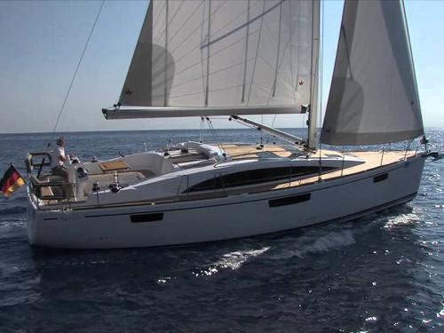 Yacht Bavaria 42 Cruiser chartern in Athen