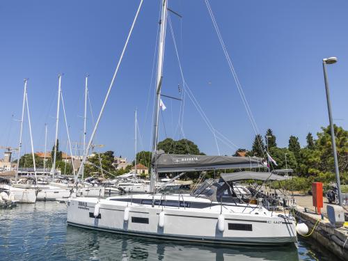 Segelyacht Bavaria 42 Cruiser chartern in Zadar