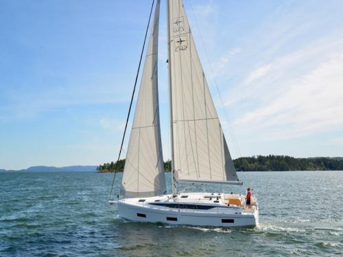 Yacht Bavaria 42 Cruiser for rent in Fethiye