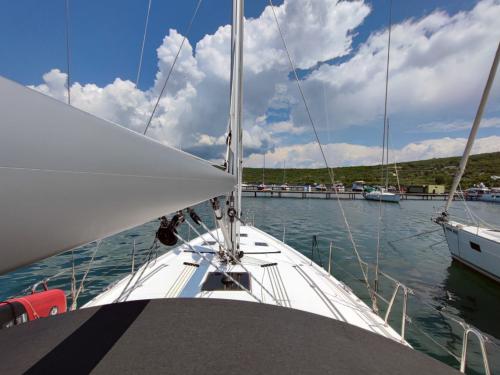 Sailing yacht Bavaria 42 Cruiser available for charter in Krk