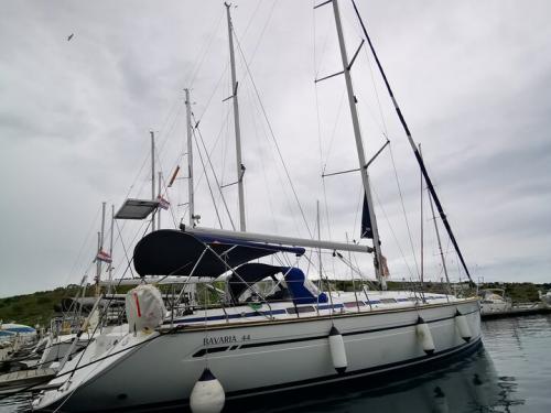 Sailboat Bavaria 44 for rent in Marina Kremik