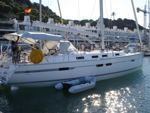 Sailboat Bavaria 45 for hire in Mahon