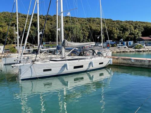 Sailing yacht Bavaria 45 Cruiser for hire in Pula