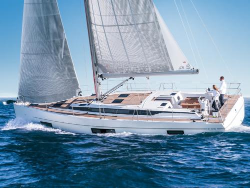 Yacht Bavaria 45 Cruiser available for charter in Athens