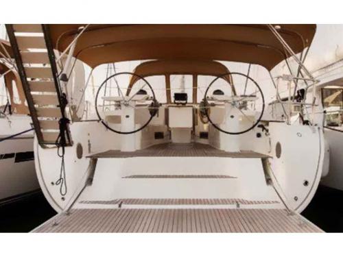 Sailing yacht Bavaria 45 Cruiser for rent in Lefkas