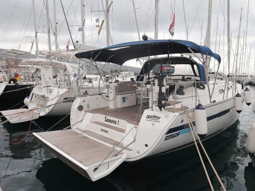 Sailing yacht Bavaria 45 Cruiser for rent in Lavrio