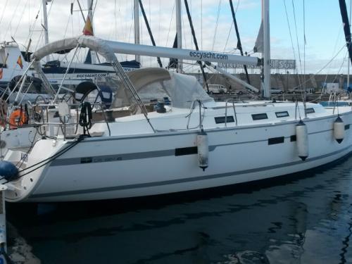 Sailboat Bavaria 45 Cruiser for rent in San Cristobal de La Laguna