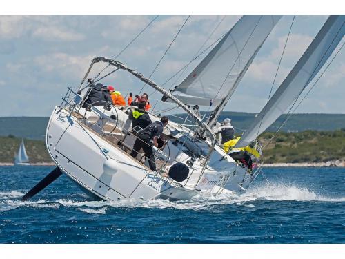 Sailboat Bavaria 45 Cruiser available for charter in Sukosan Bibinje