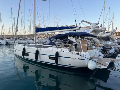 Segelyacht Bavaria 45 Cruiser Yachtcharter in Rogoznica