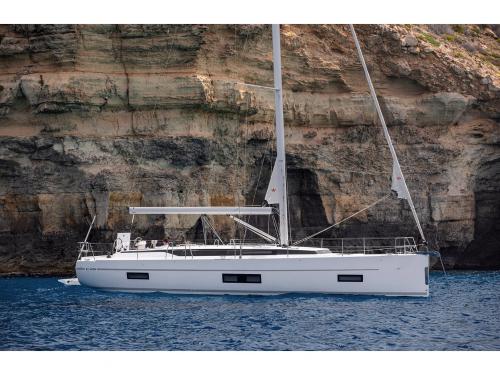 Segelyacht Bavaria 45 Cruiser chartern in Volos