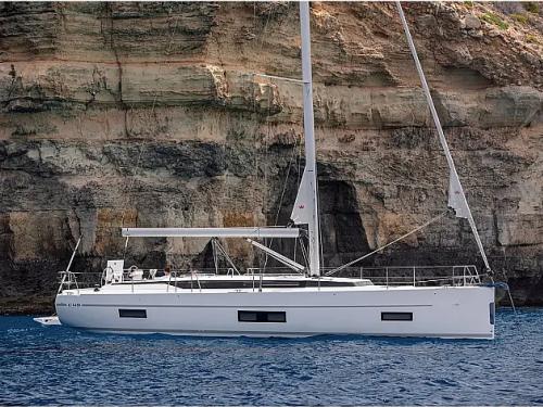 Segelboot Bavaria 45 Cruiser chartern in Volos