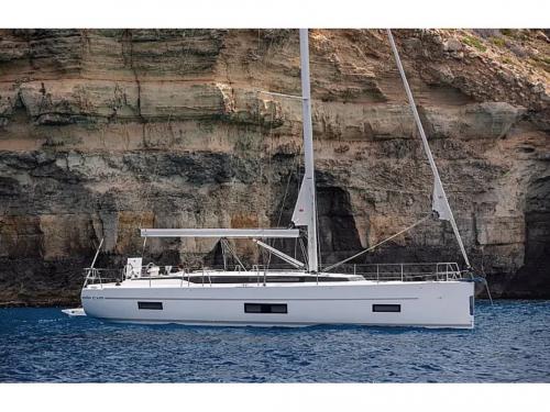 Yacht Bavaria 45 Cruiser Yachtcharter in Volos
