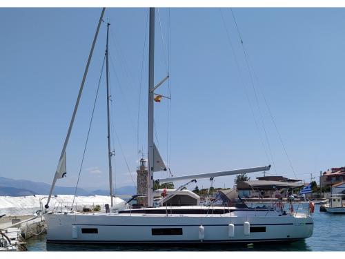 Segelboot Bavaria 45 Cruiser Yachtcharter in Palairos