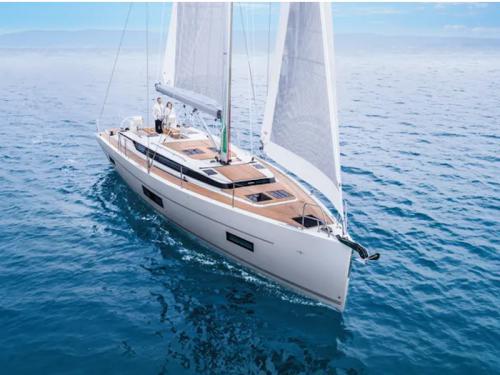 Sailing boat Bavaria 45 Cruiser for rent in Skiathos main Harbour