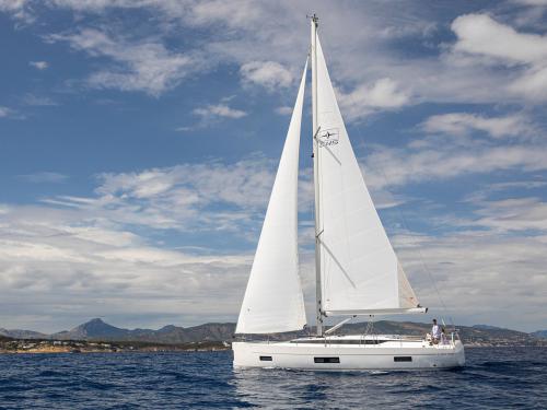 Yacht Bavaria 45 Cruiser Yachtcharter in Athen