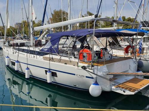 Sailing boat Bavaria 45 Holiday for charter in Athens