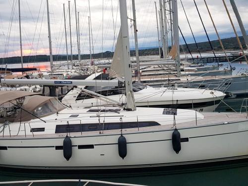 Sailing boat Bavaria 46 available for charter in Krk