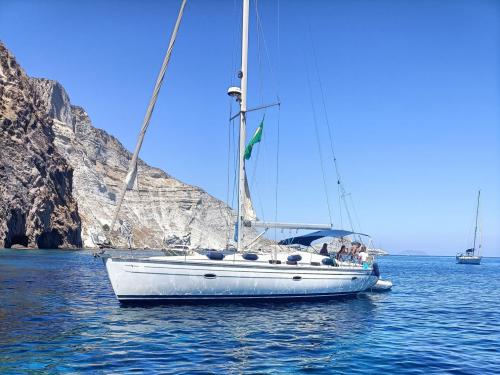 Sailboat Bavaria 46 Cruiser for rent in Nettuno