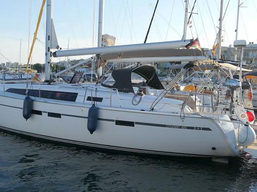 Segelboot Bavaria 46 Cruiser Yachtcharter in Marina La Lonja