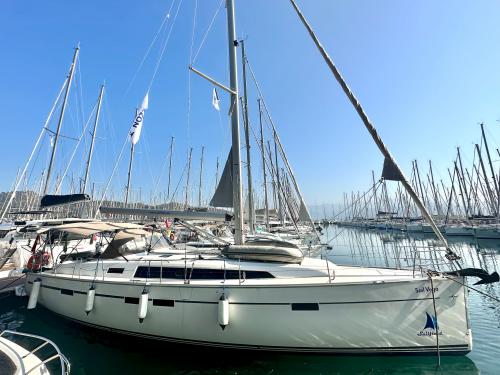 Sailing yacht Bavaria 46 Cruiser for rent in Fethiye