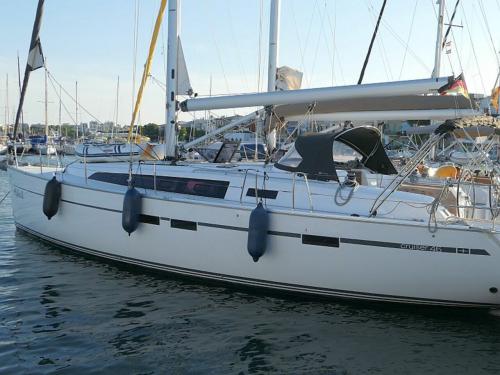 Yacht Bavaria 46 Cruiser for hire in Palma