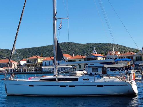 Sailing yacht Bavaria 46 Cruiser for rent in Sami