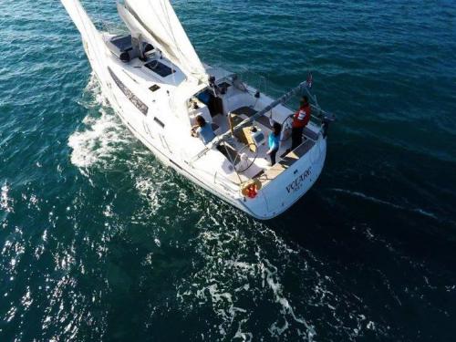 Yacht Bavaria 46 Cruiser chartern in Marina Veruda