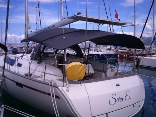 Yacht Bavaria 46 Cruiser for charter in Marina Spinut