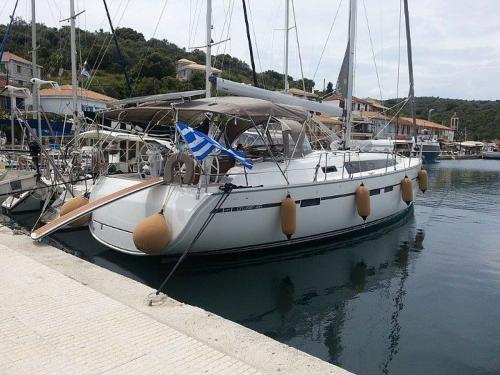 Sailboat Bavaria 46 Cruiser available for charter in Lefkas Marina