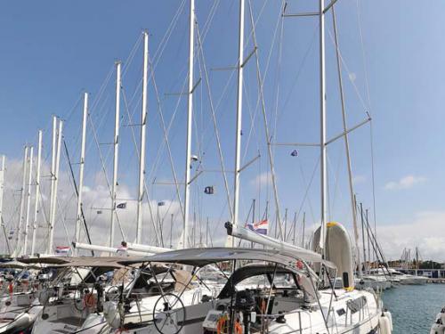 Segelboot Bavaria 46 Cruiser chartern in Jezera