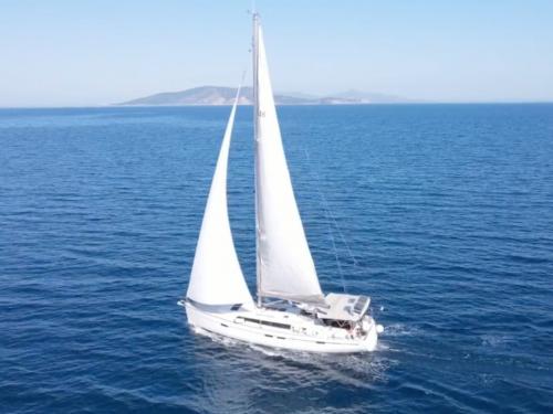Segelboot Bavaria 46 Cruiser Yachtcharter in Athen